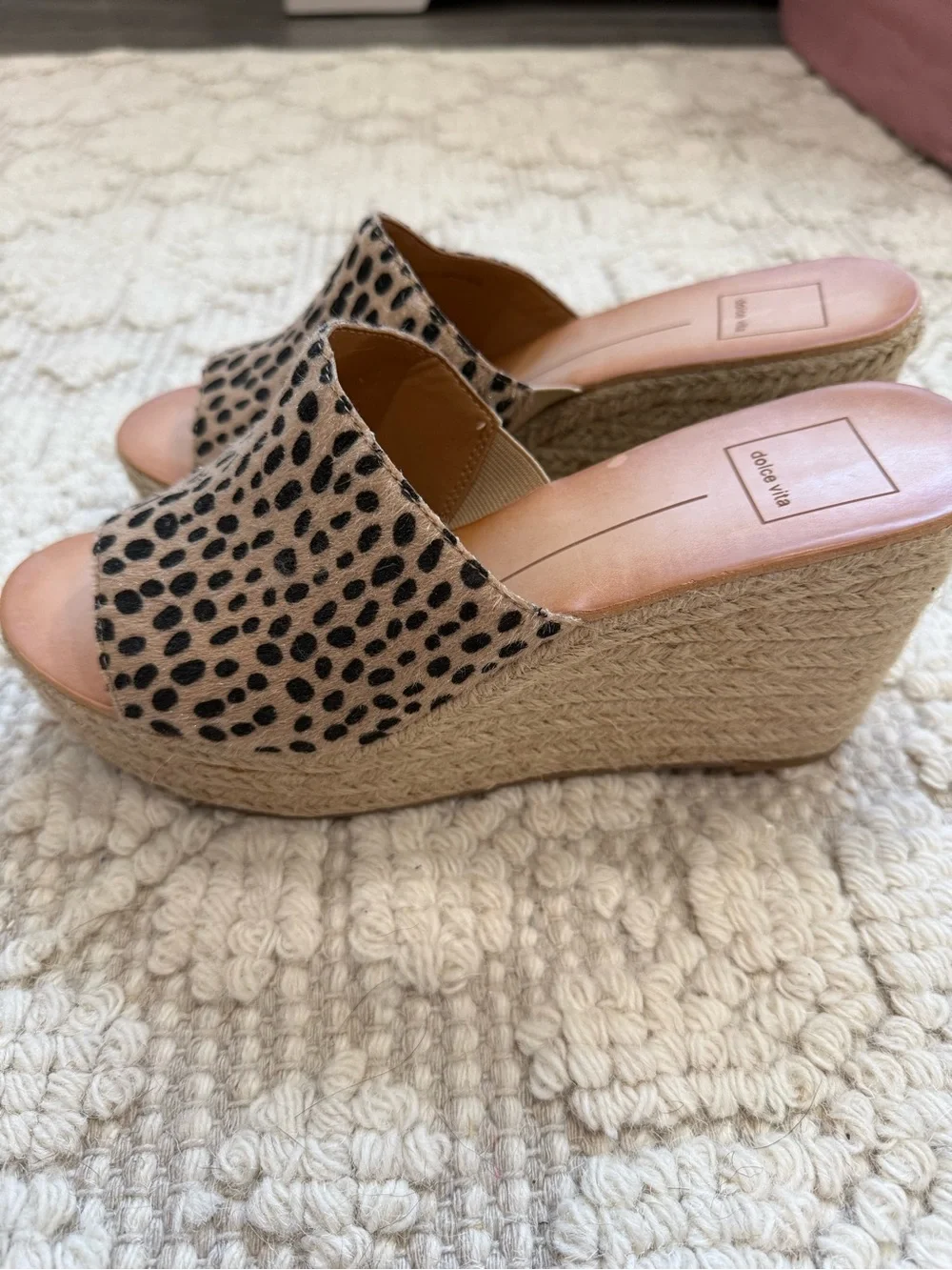 Dolce Vita Leopard Print Open-Toe Espadrille Slide Mules in Tan and Black